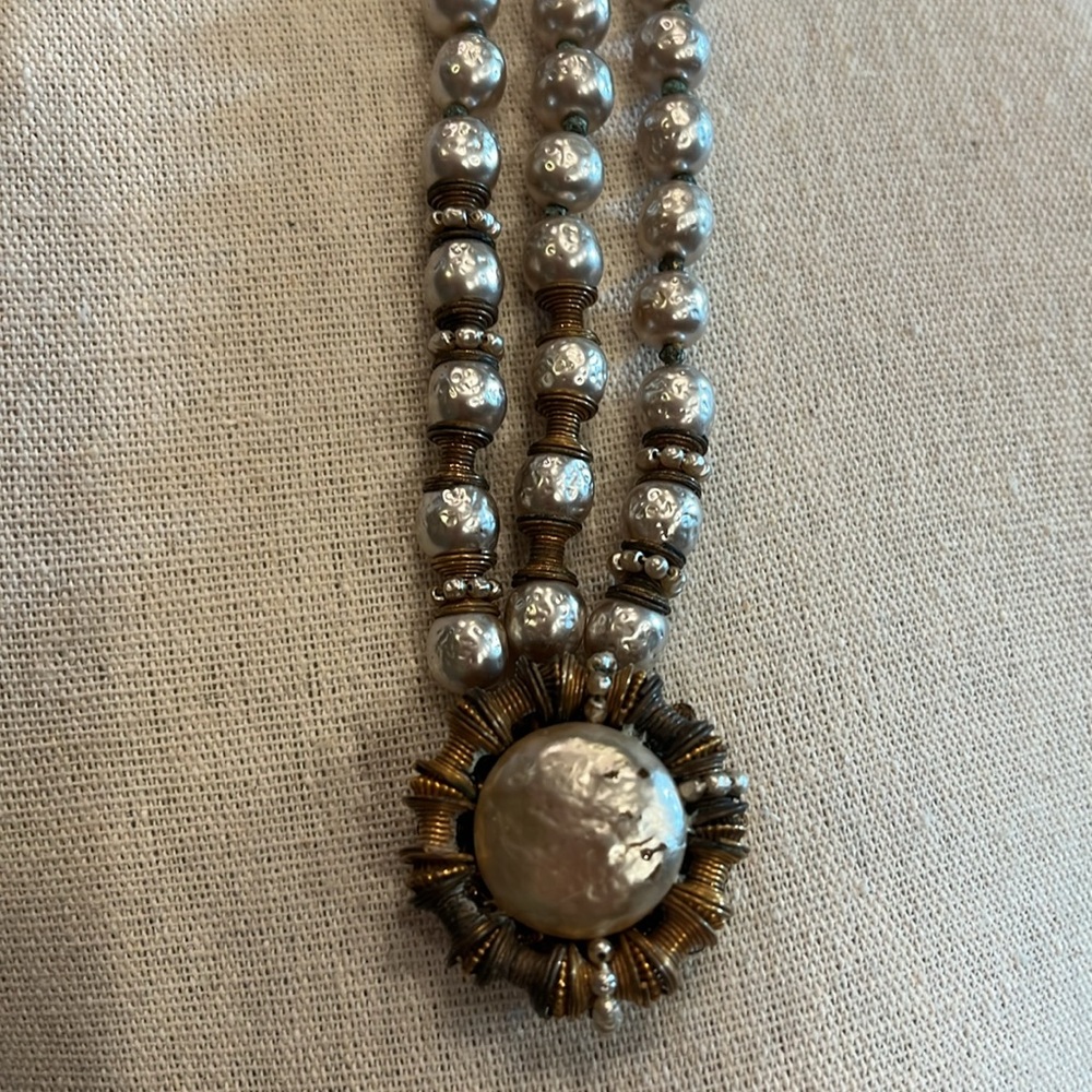 Miriam Haskell Signed Vintage Silver tone Faux Baroque Pearl Bracelet. - Picture 12 of 16